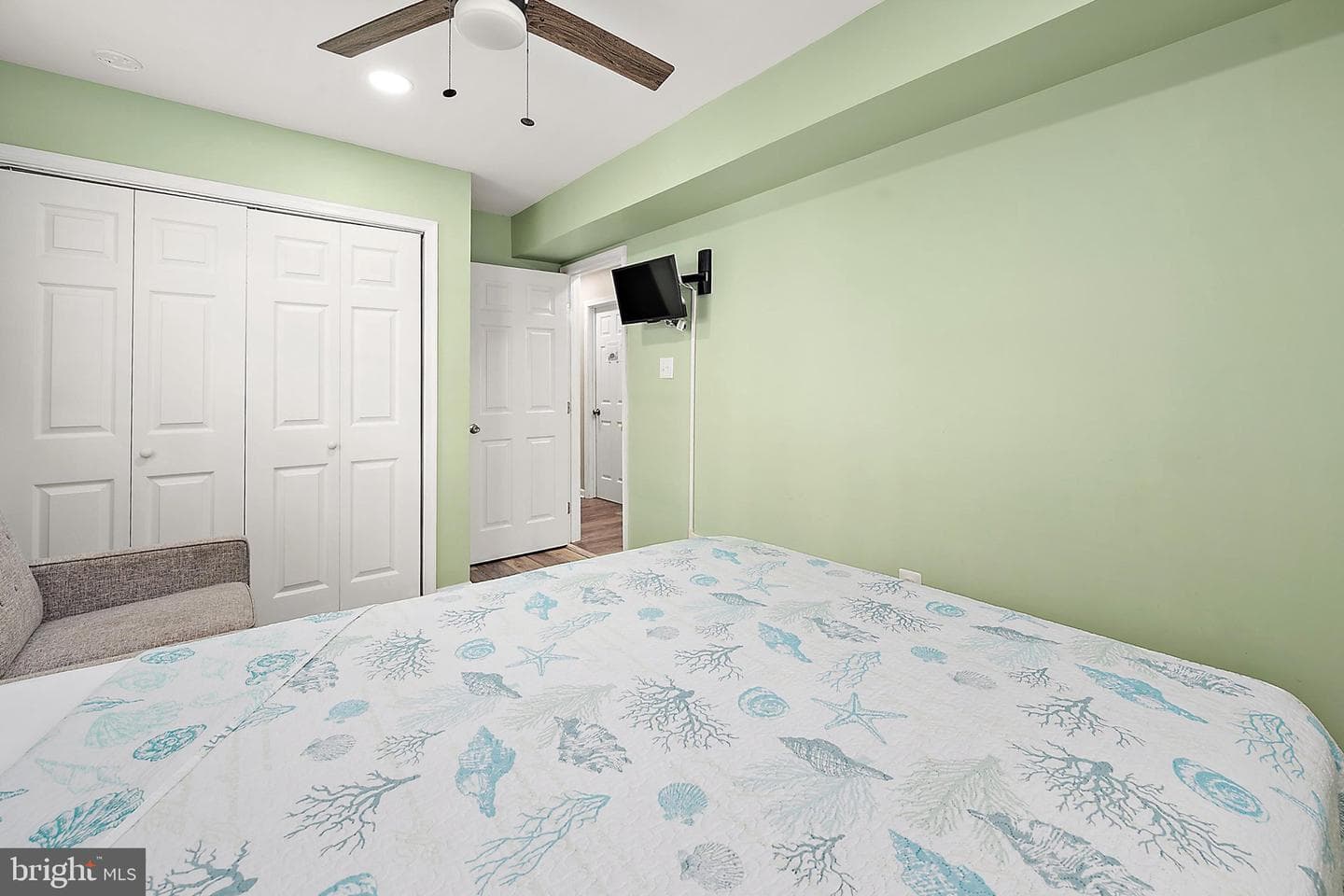 15 42nd Street #1w photo 24