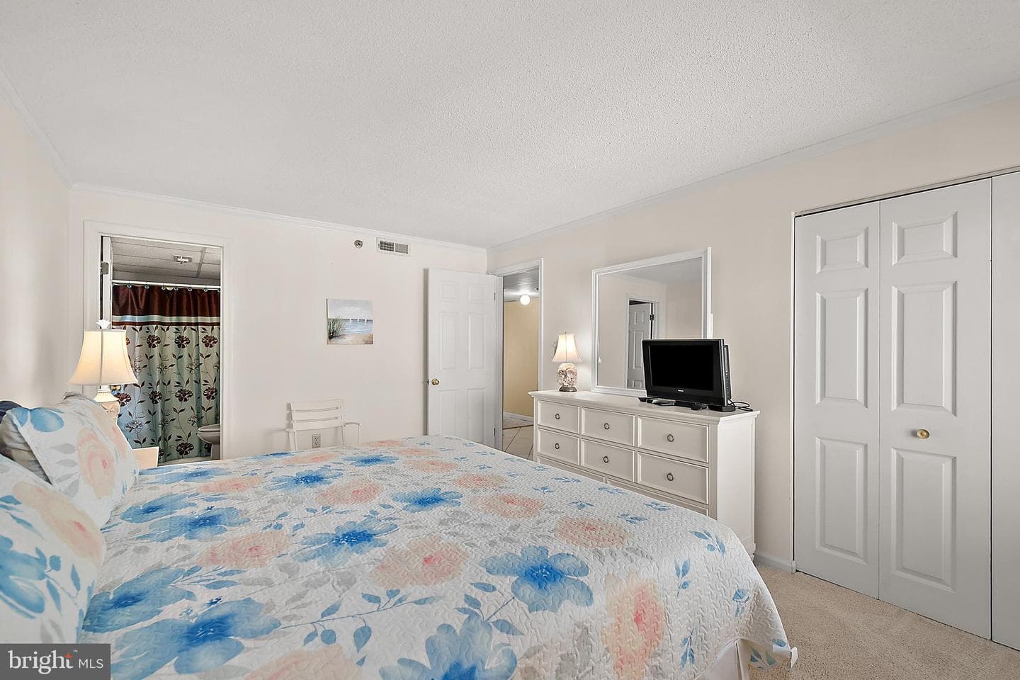 8105 Atlantic Avenue #702 photo 25