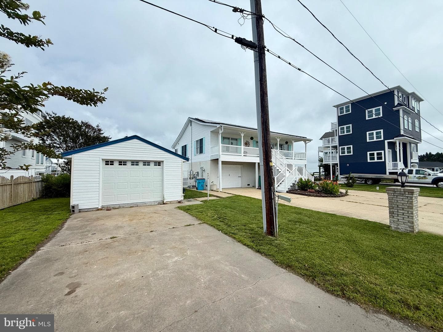 12623 Sheffield Road photo 4