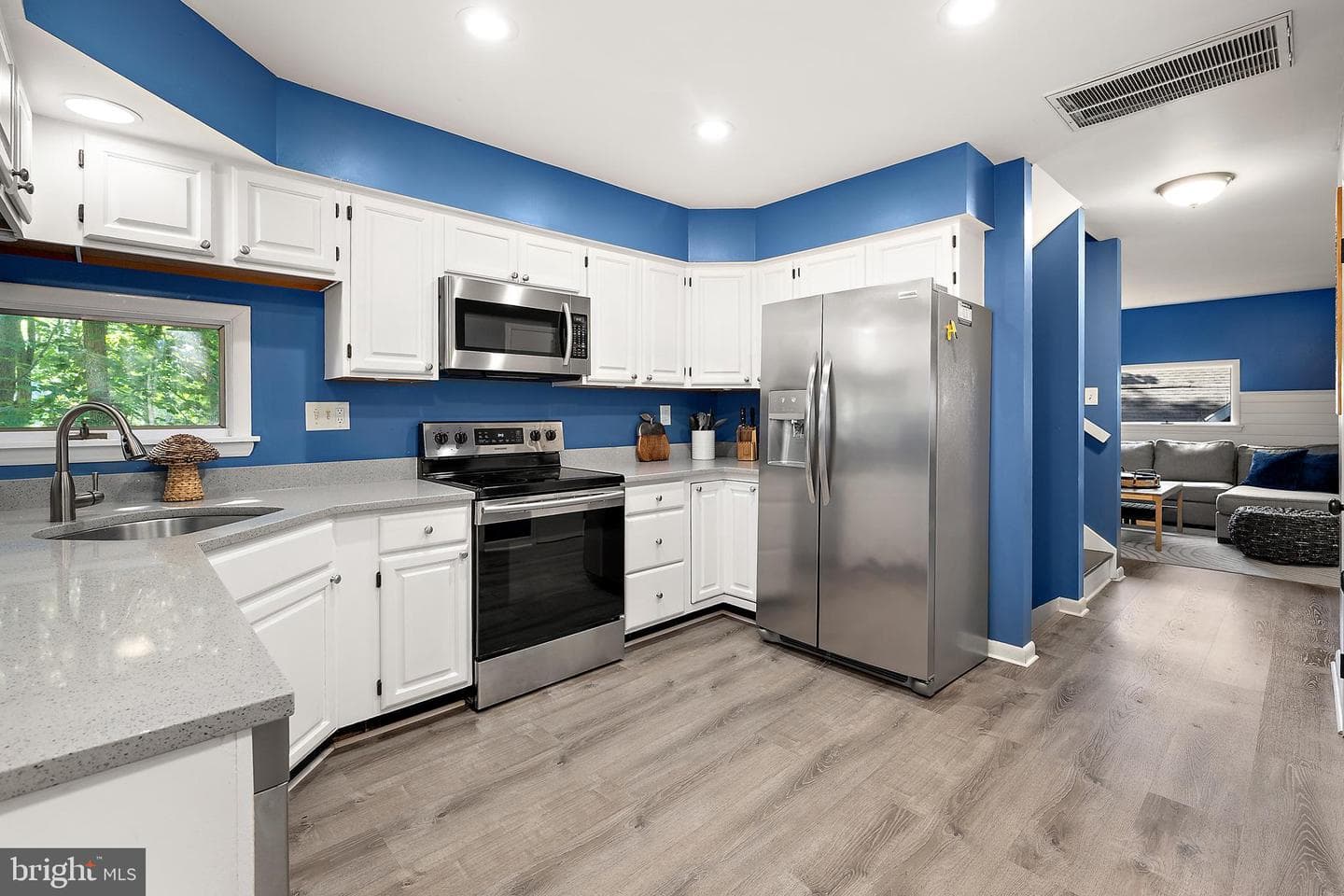 582 Ocean Parkway photo 1