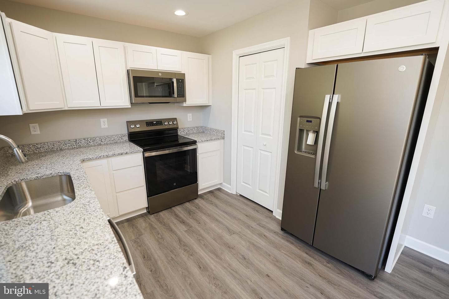 621 Cedar Street photo 11
