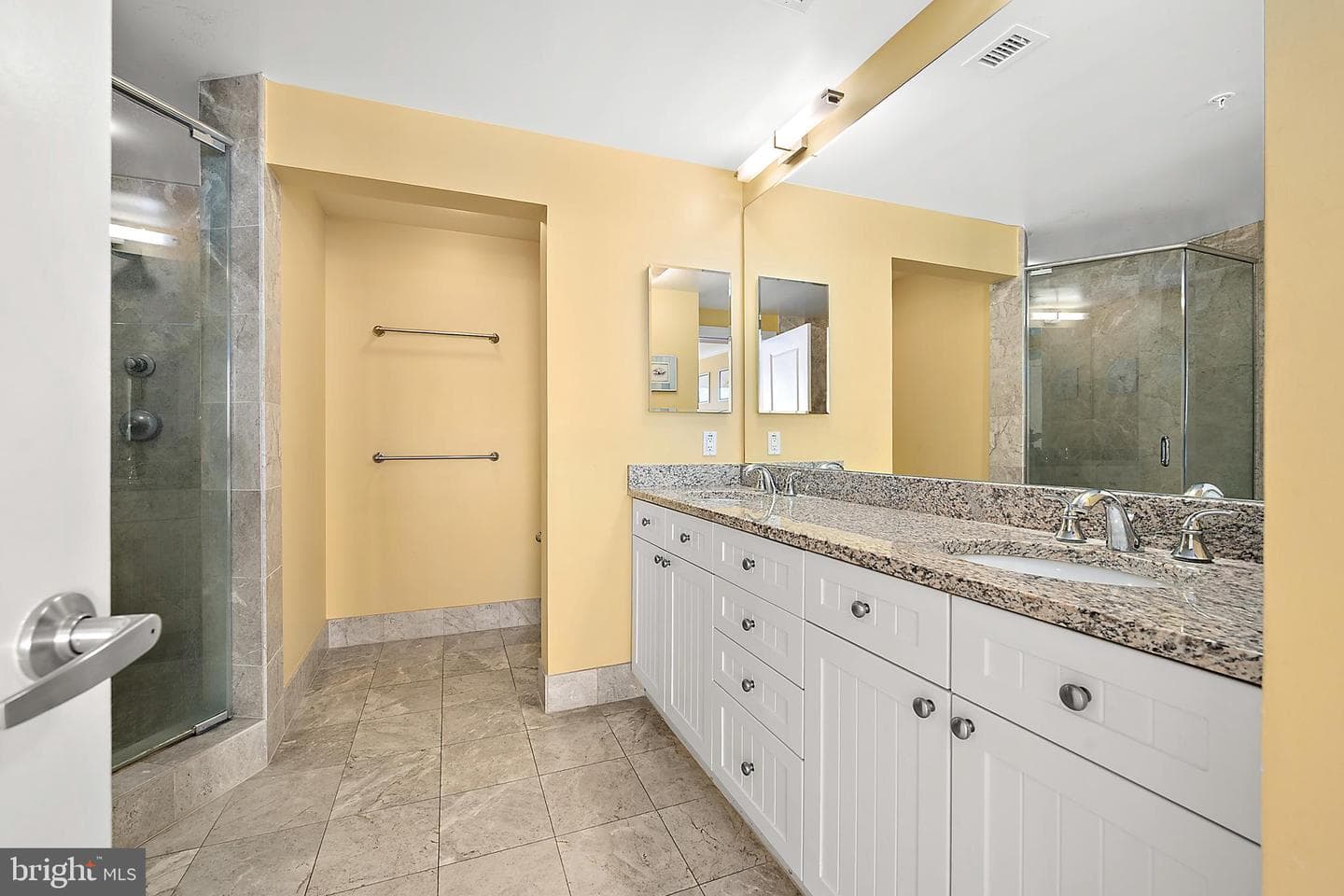 2 48th Street #1402 photo 38