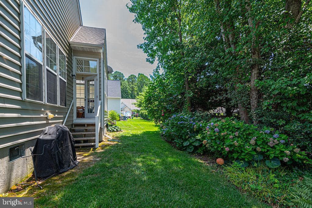 6 Easton Avenue photo 35