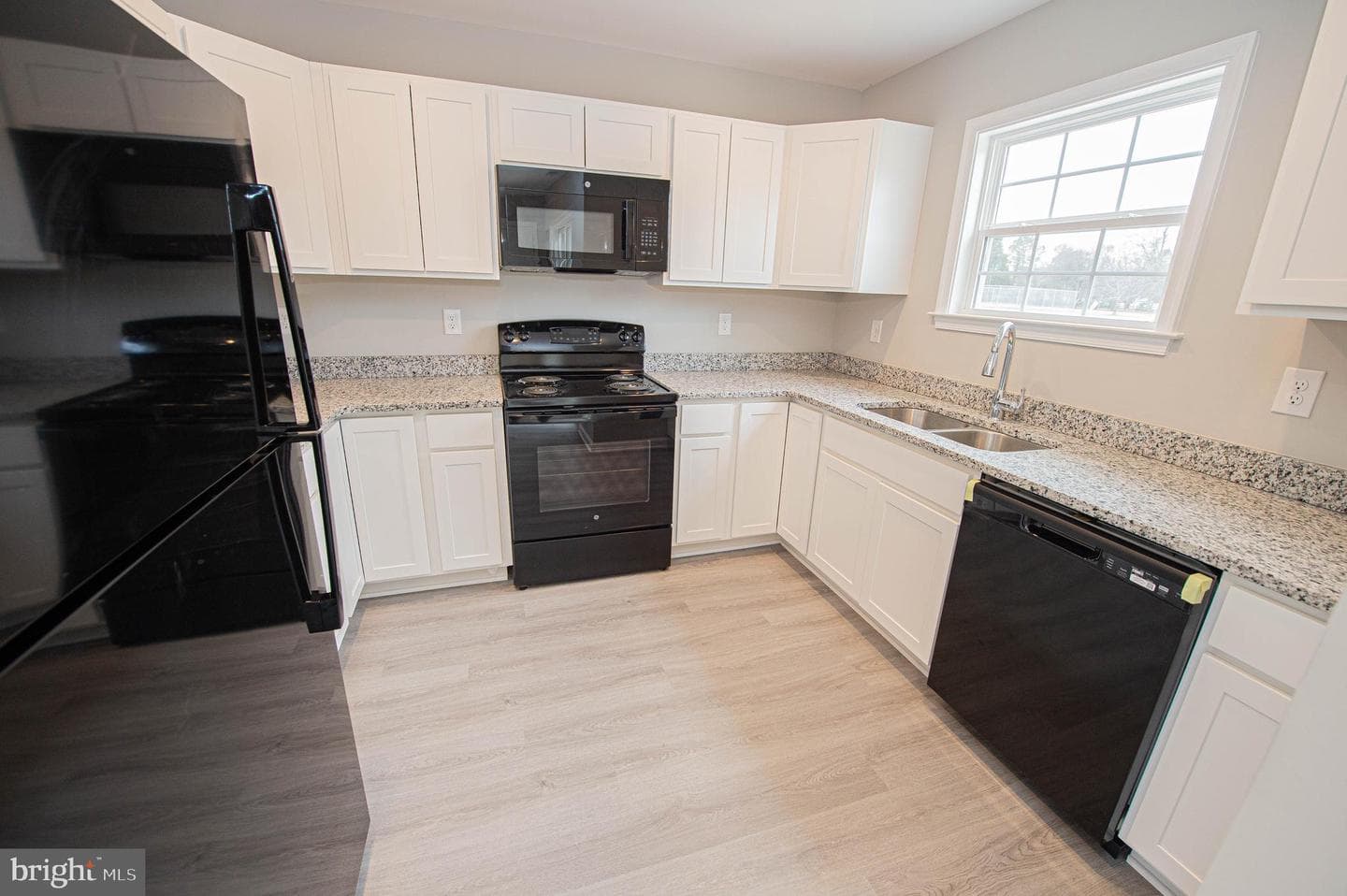 245 Morgans Court photo 10