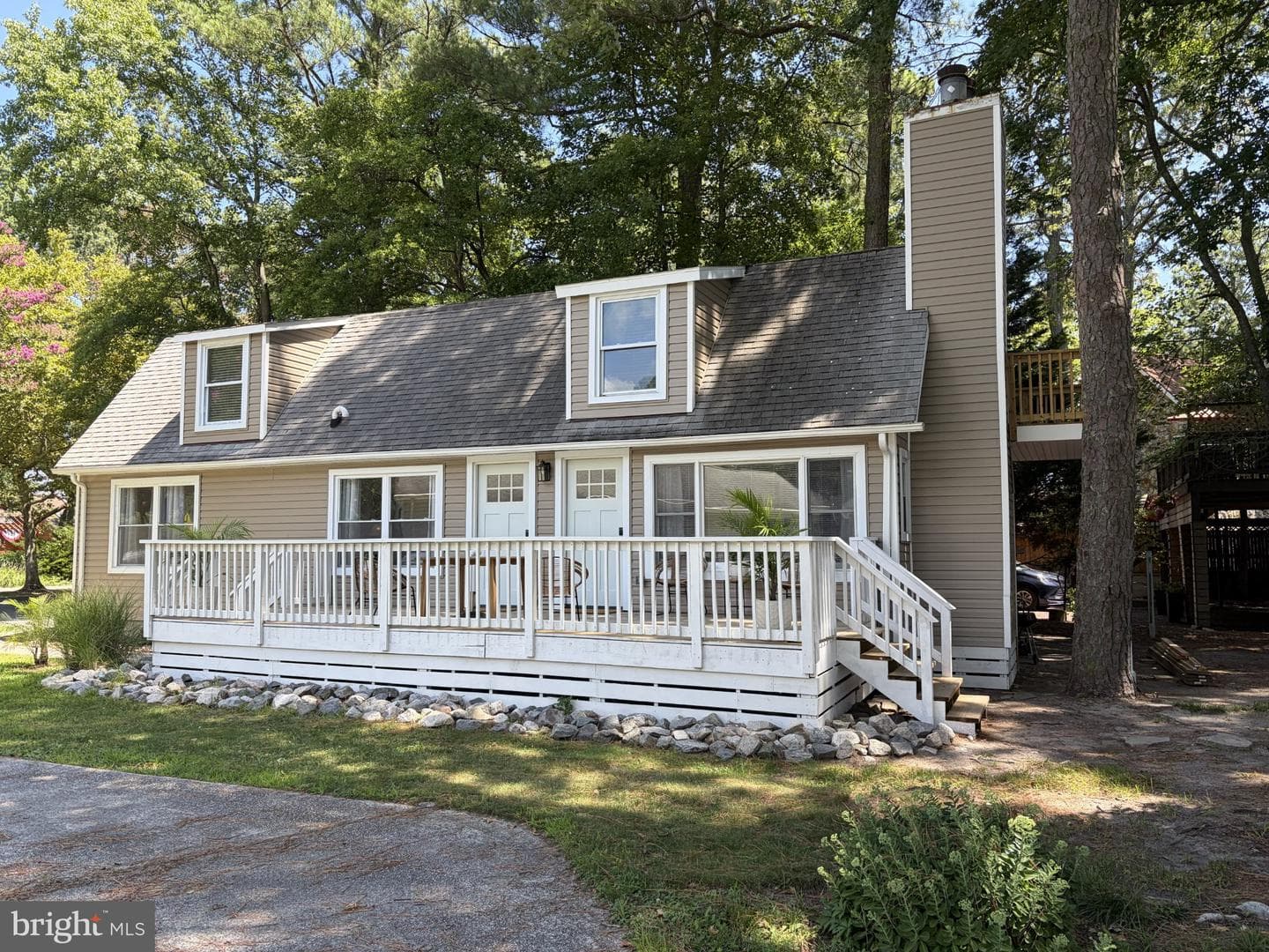 407 142nd Street photo 1