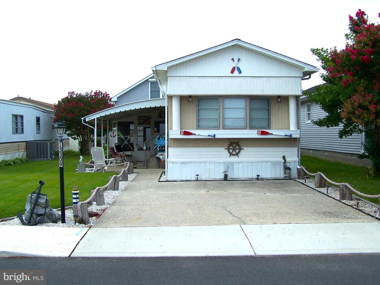 13309 Colonial Road photo 1