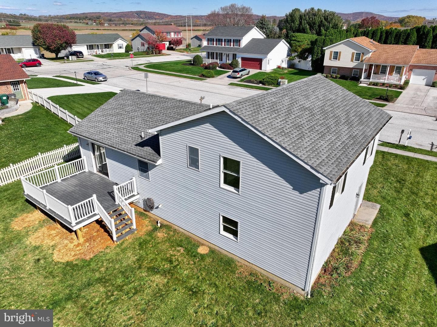 85 Thomas Drive photo 39