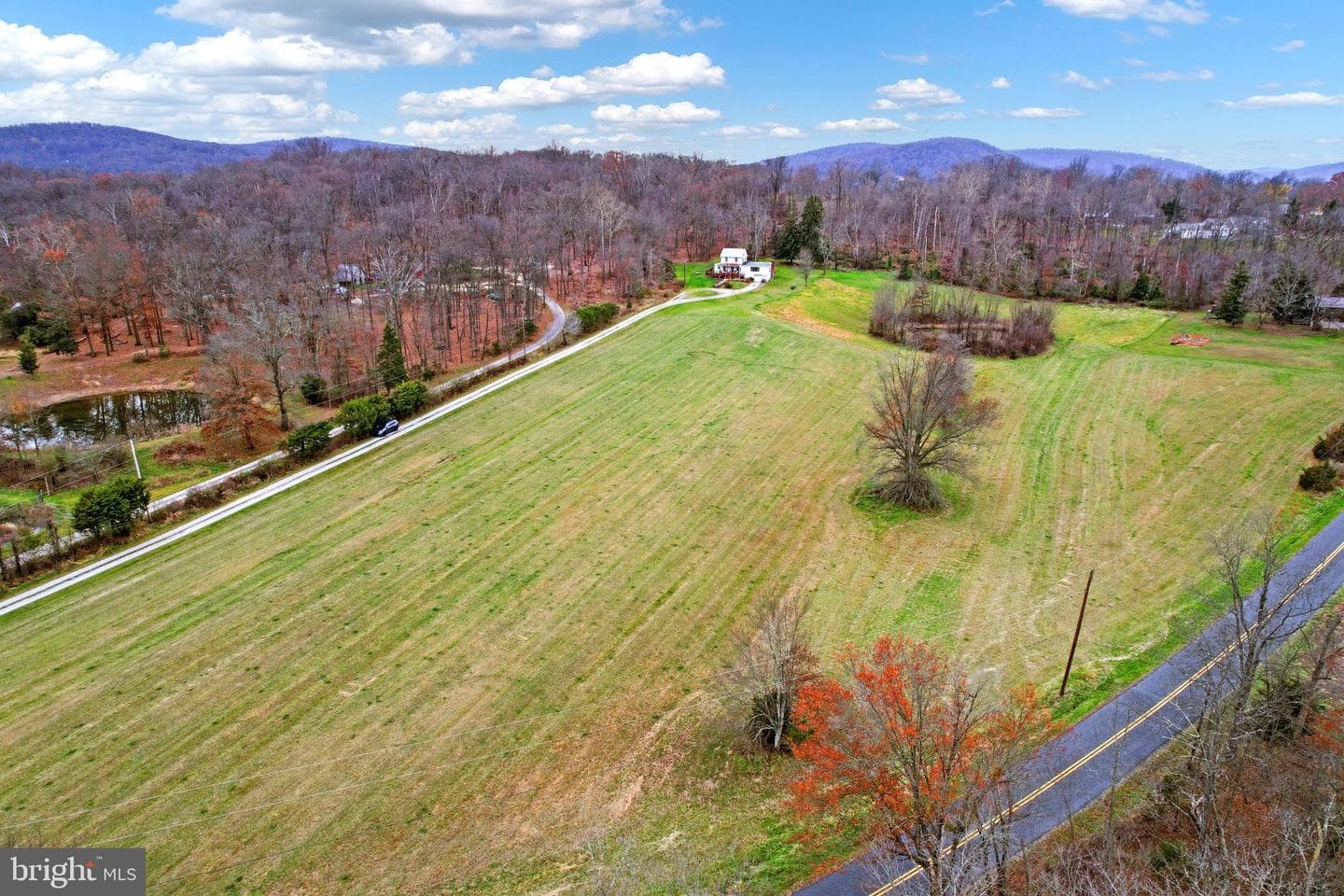 179 Topper Road photo 3