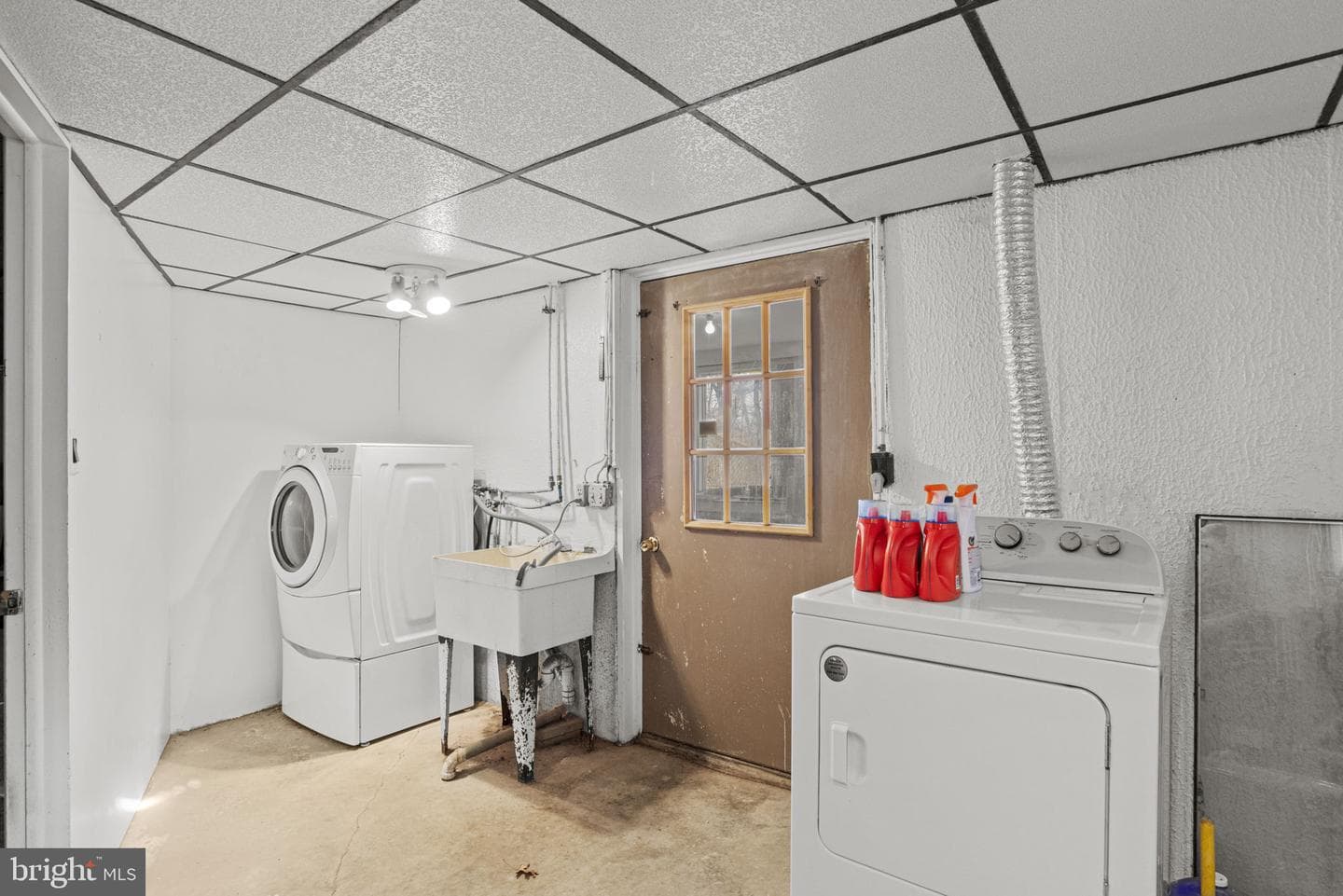 46 Woodview Road photo 30
