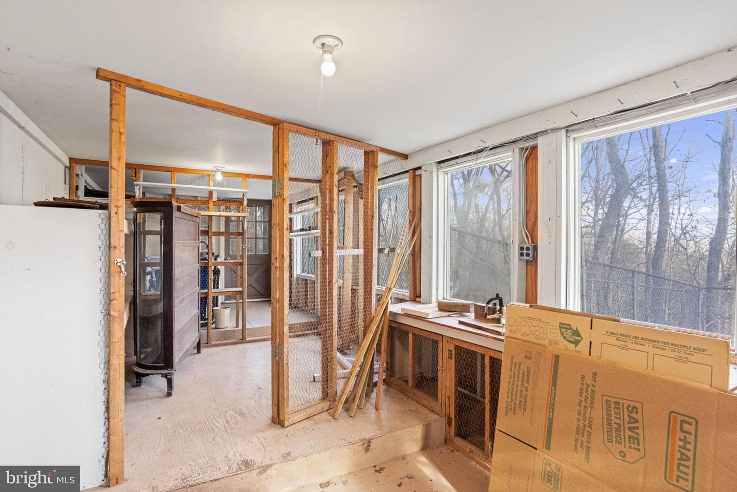 46 Woodview Road photo 35