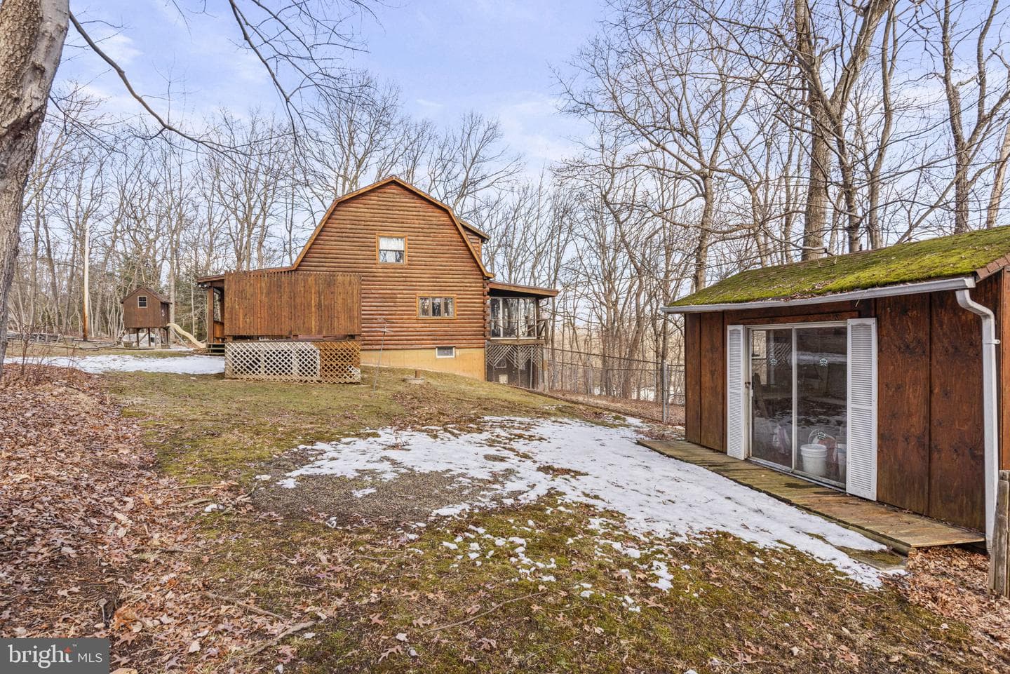 46 Woodview Road photo 36