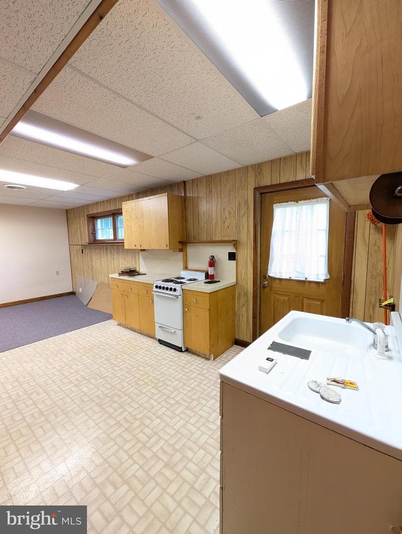 380 Belmont Road photo 64