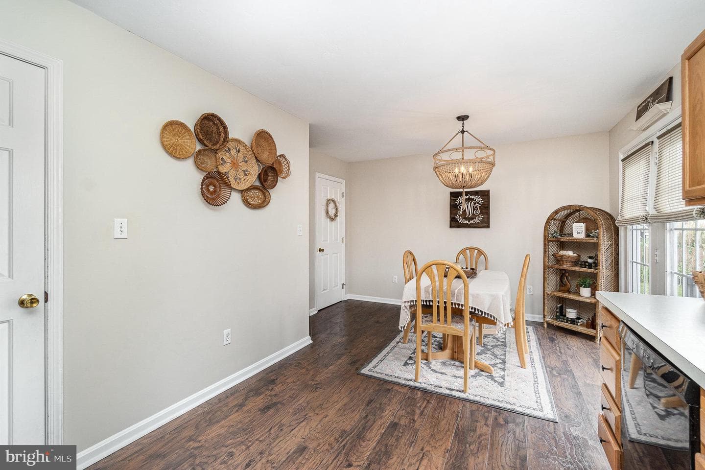 41 Squire Circle photo 8