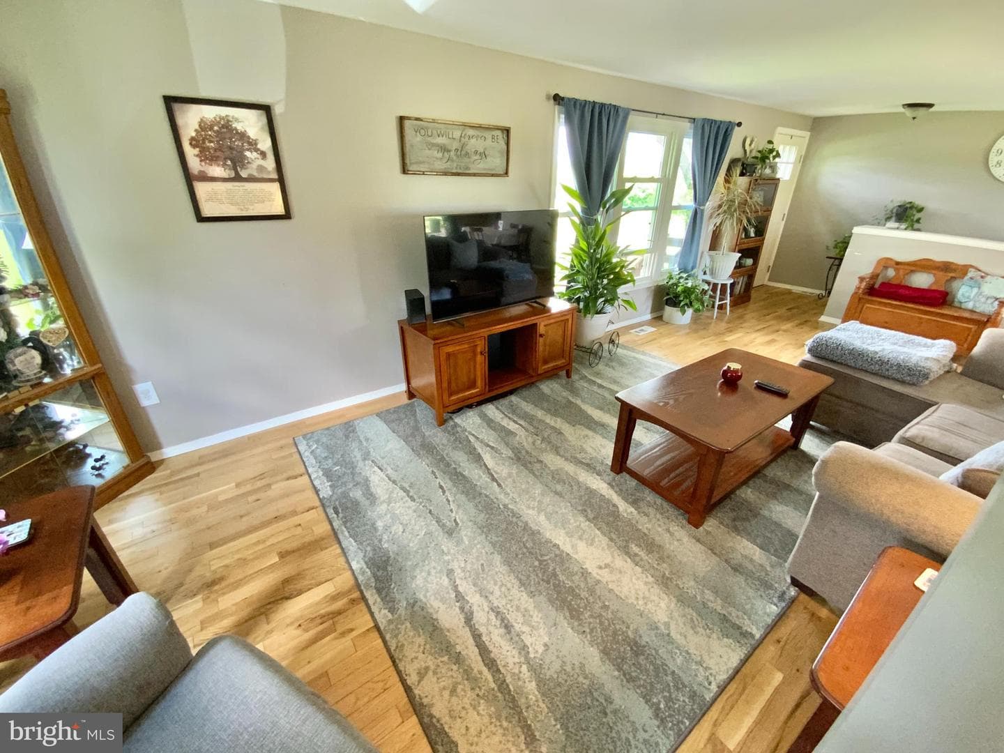 655 New Chester Road photo 18