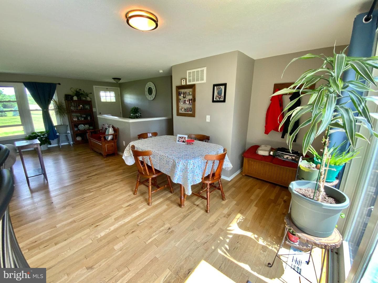 655 New Chester Road photo 21