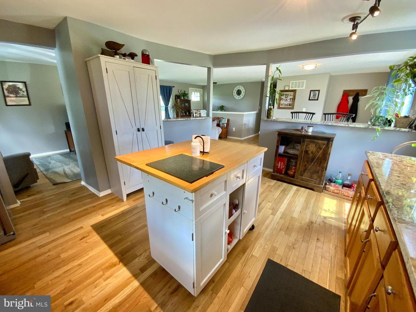655 New Chester Road photo 23