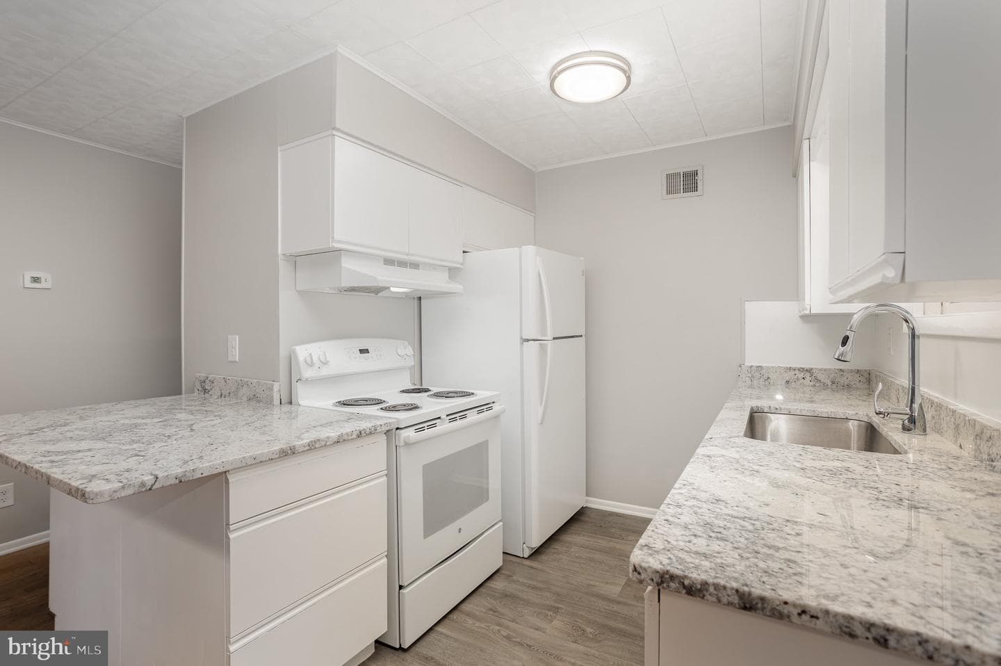 15 Pemberton Drive photo 11