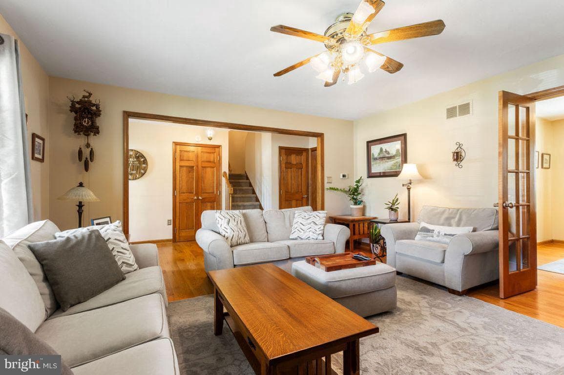 3 Wheaton Drive photo 7