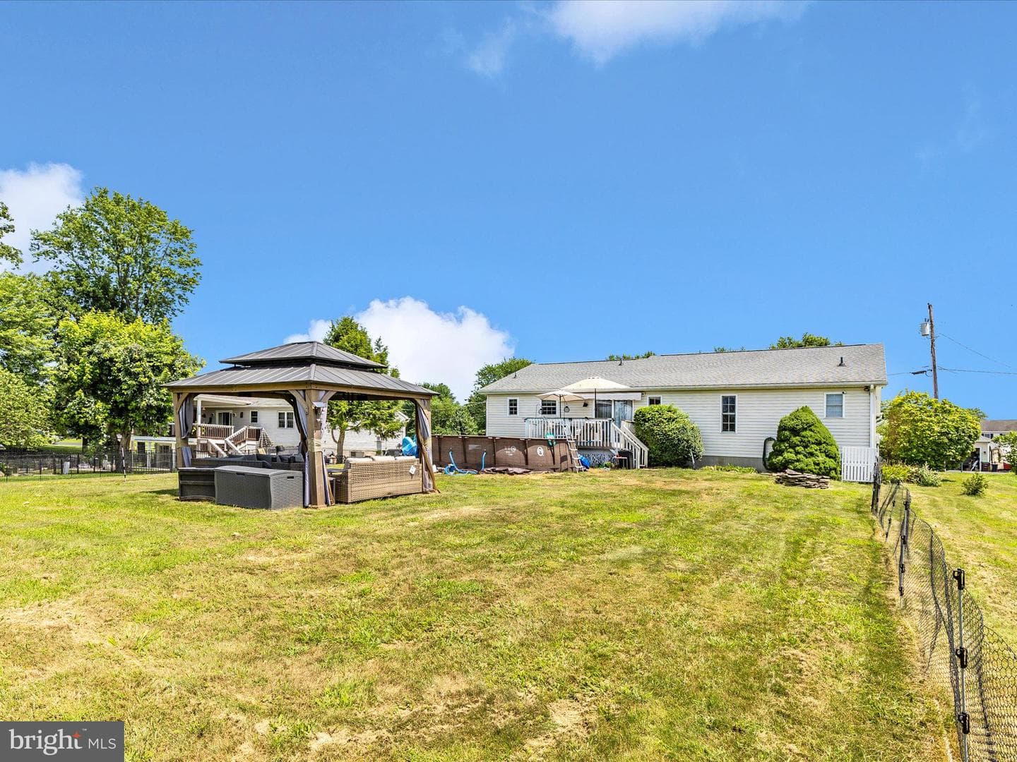 654 Curtis Drive photo 38