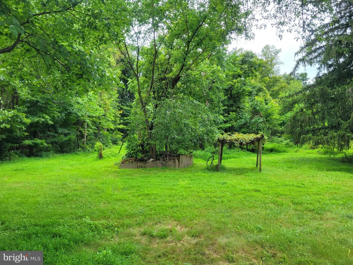 179 Topper Road photo 15