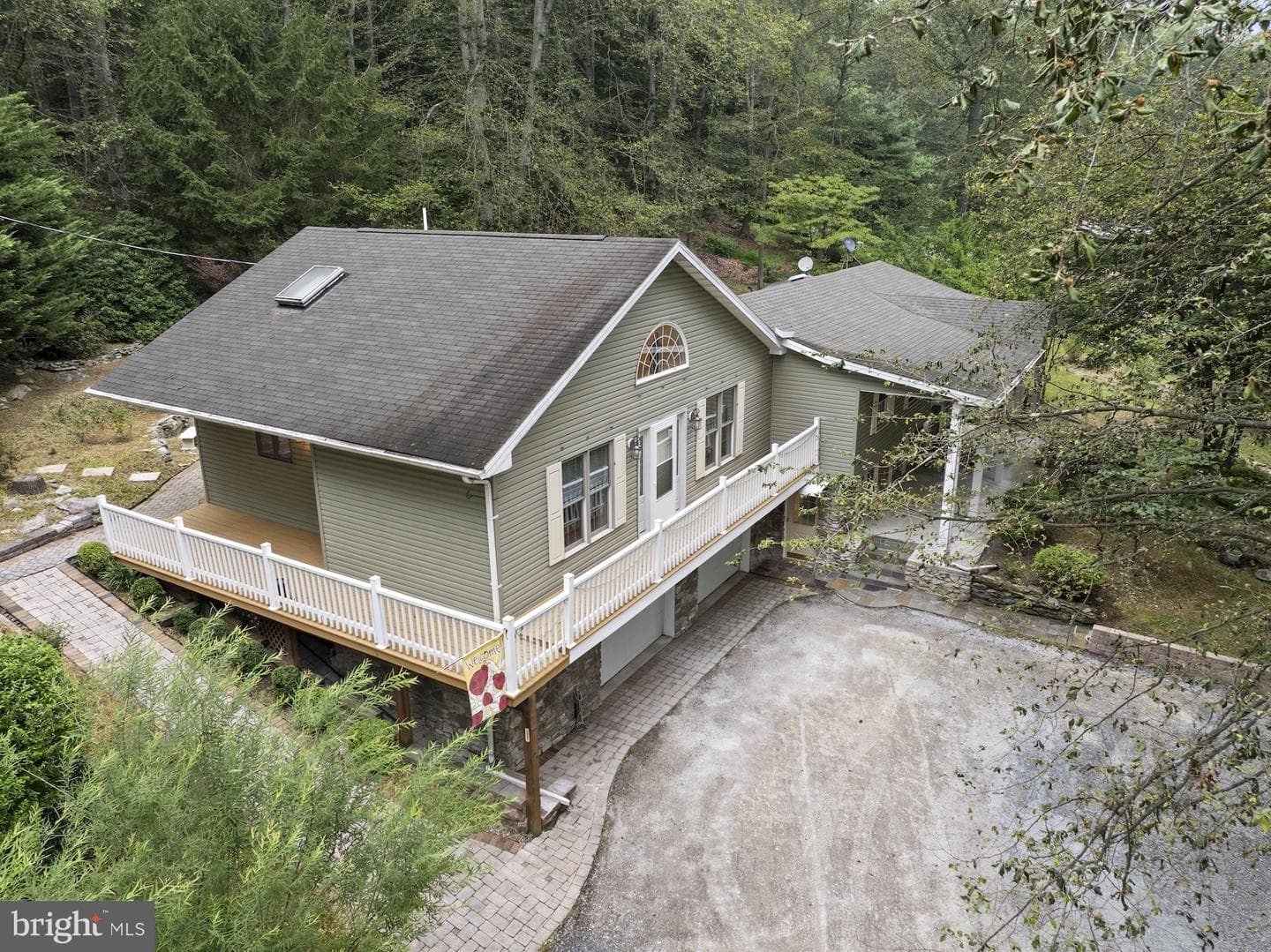 993 Mount Hope Road photo 5