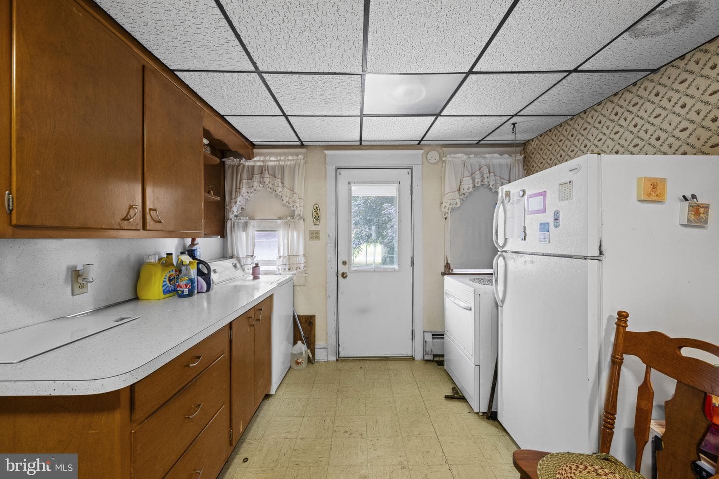 549 E King Street photo 8