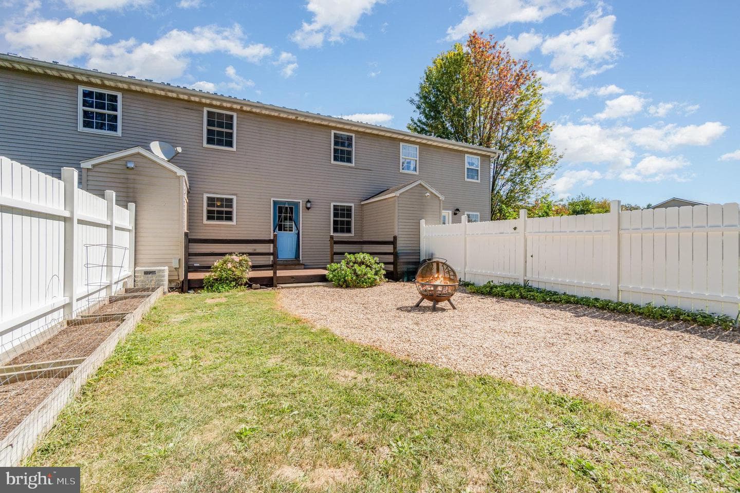 1552 Fairfield Road photo 21