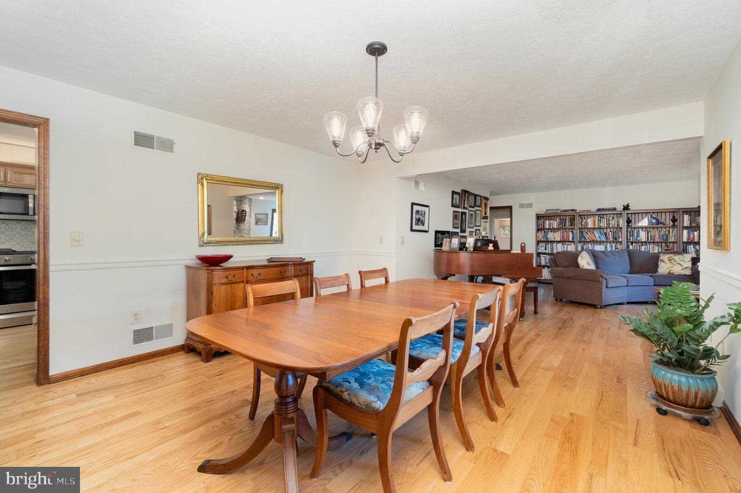 2200 Stoney Point Road photo 10