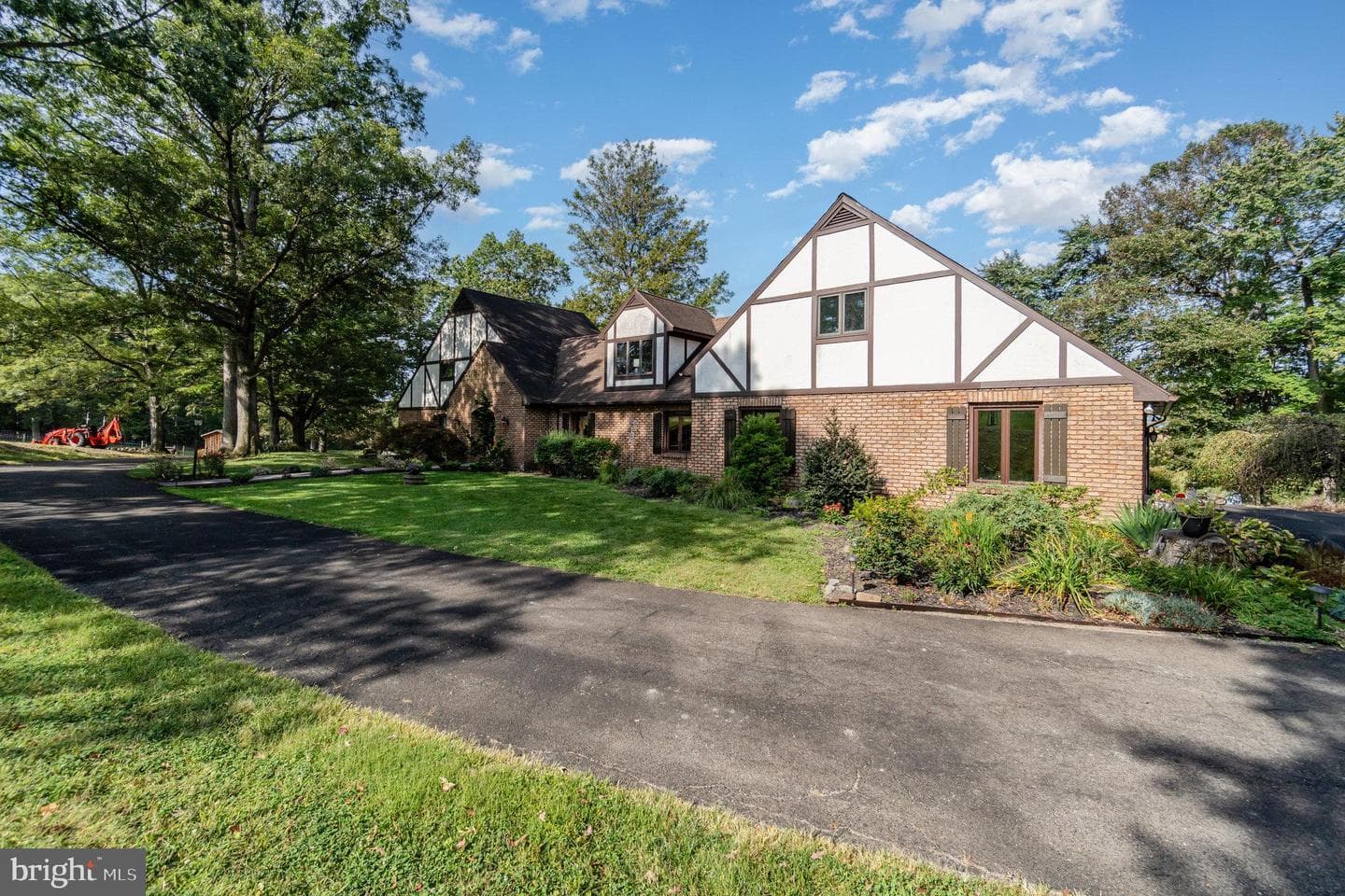 2200 Stoney Point Road photo 3