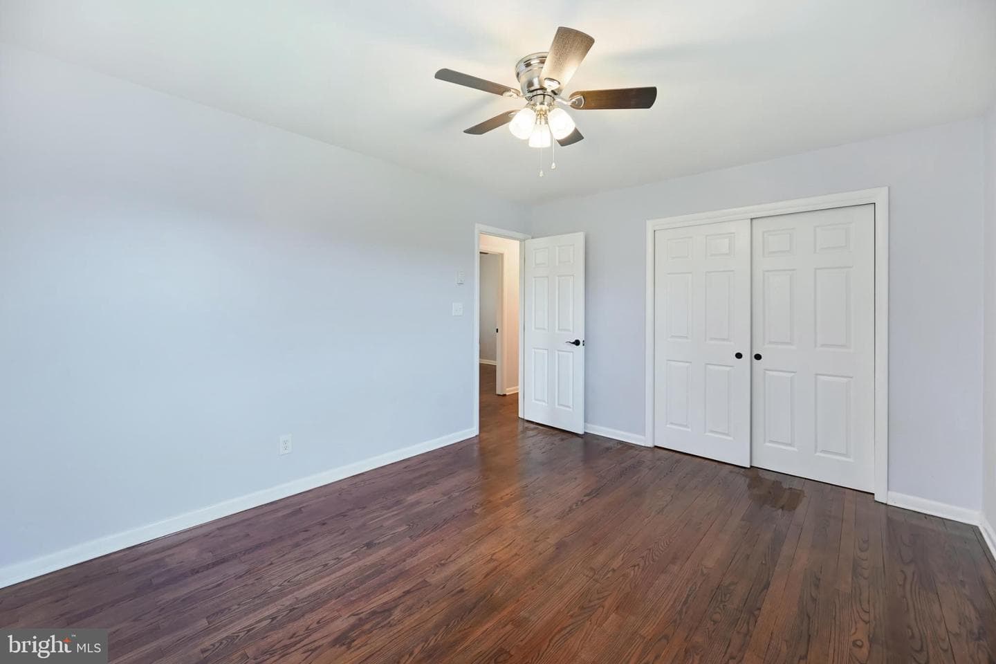 33 Ridge Avenue photo 23