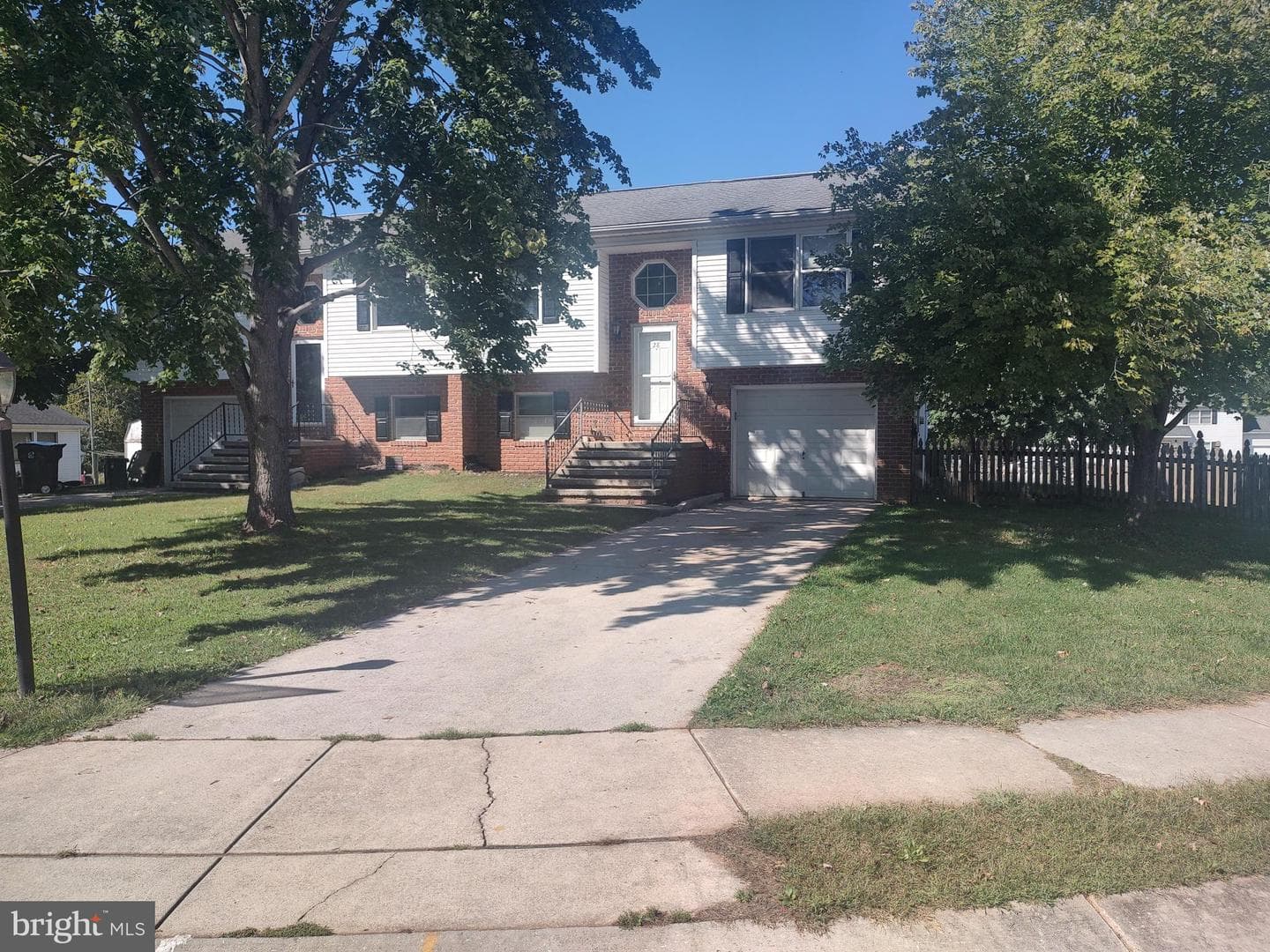 28 Town Circle photo 2