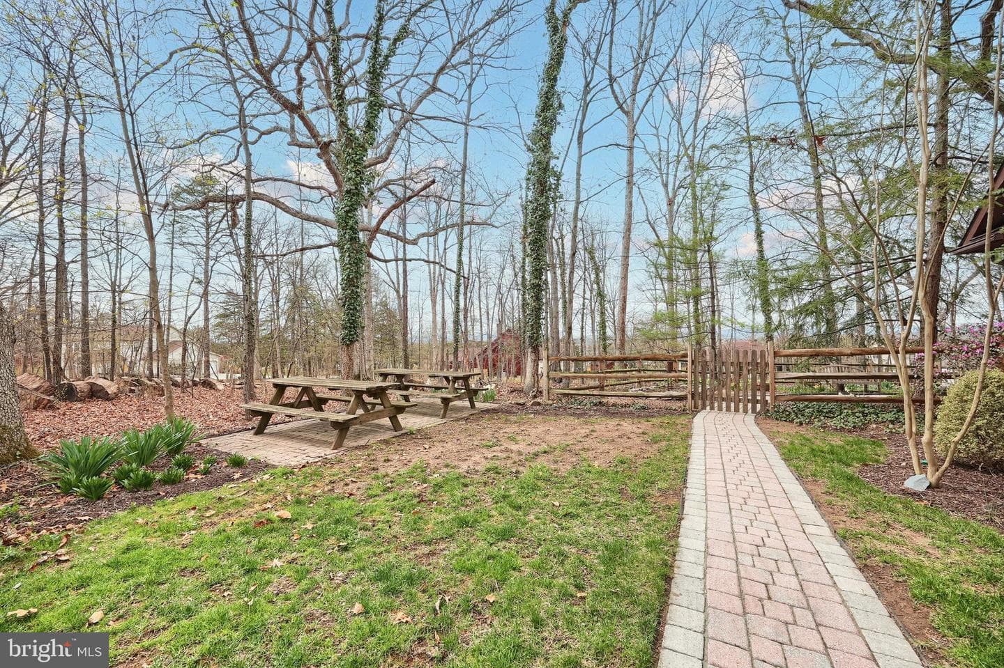 10 White Oak Trail photo 16