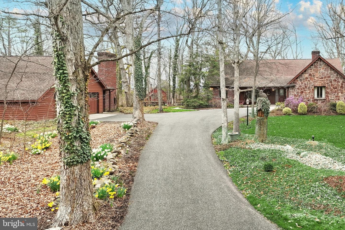 10 White Oak Trail photo 8