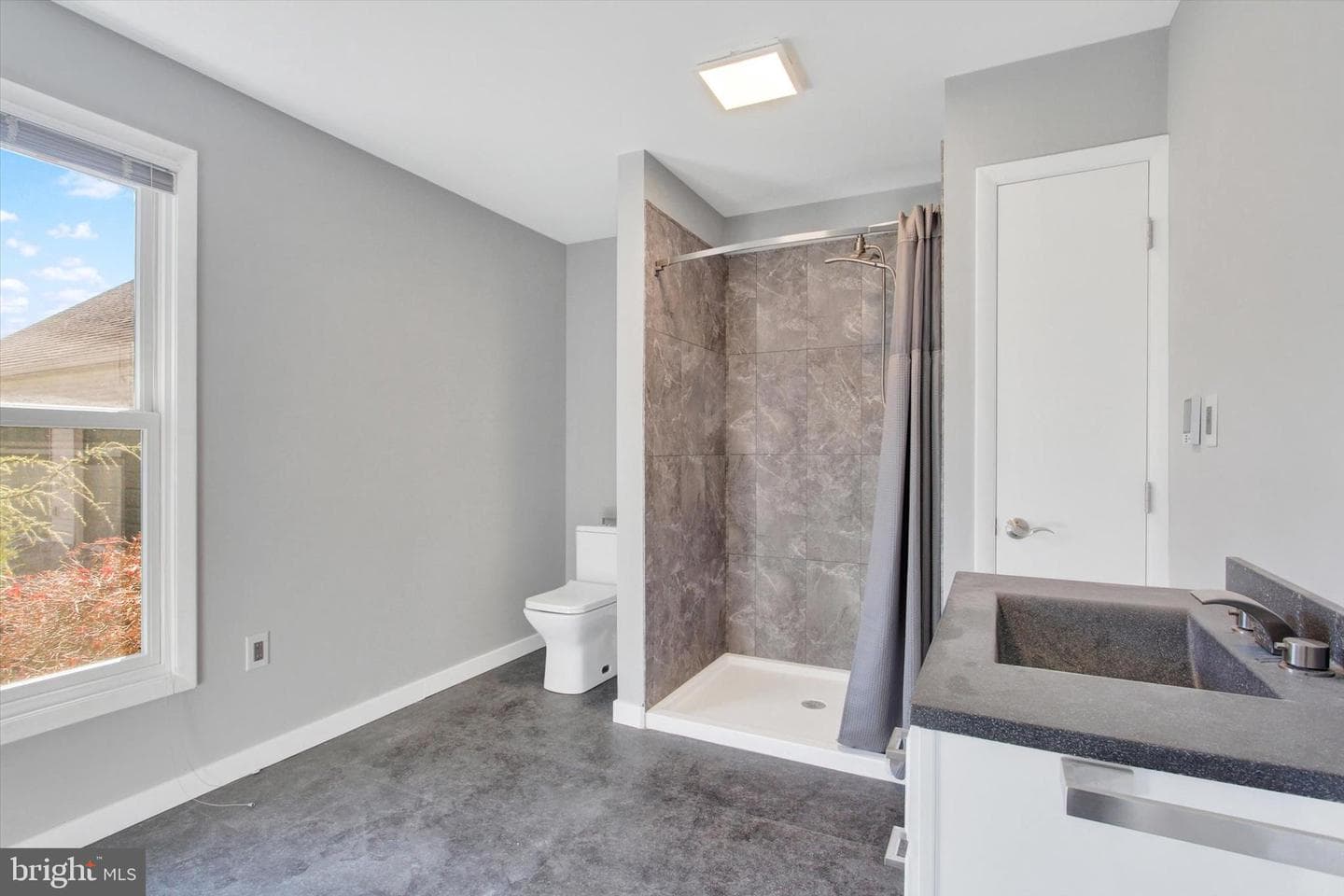 400 Lake Meade Drive photo 29