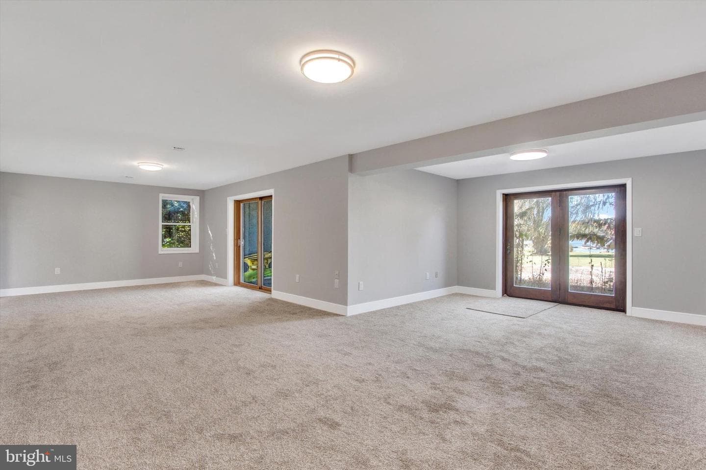 400 Lake Meade Drive photo 35