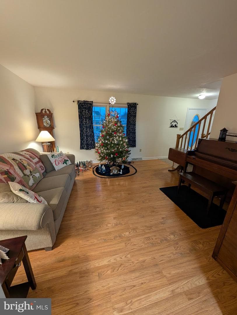 15 Yorktowne Court photo 11