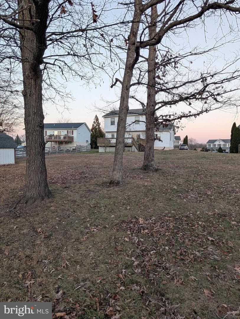 15 Yorktowne Court photo 42