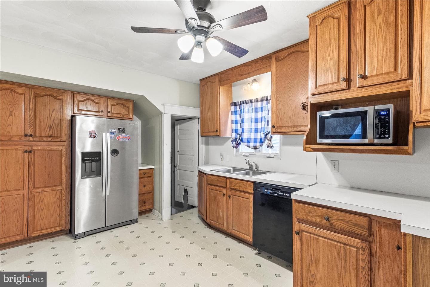 308 Abbottstown Street photo 11