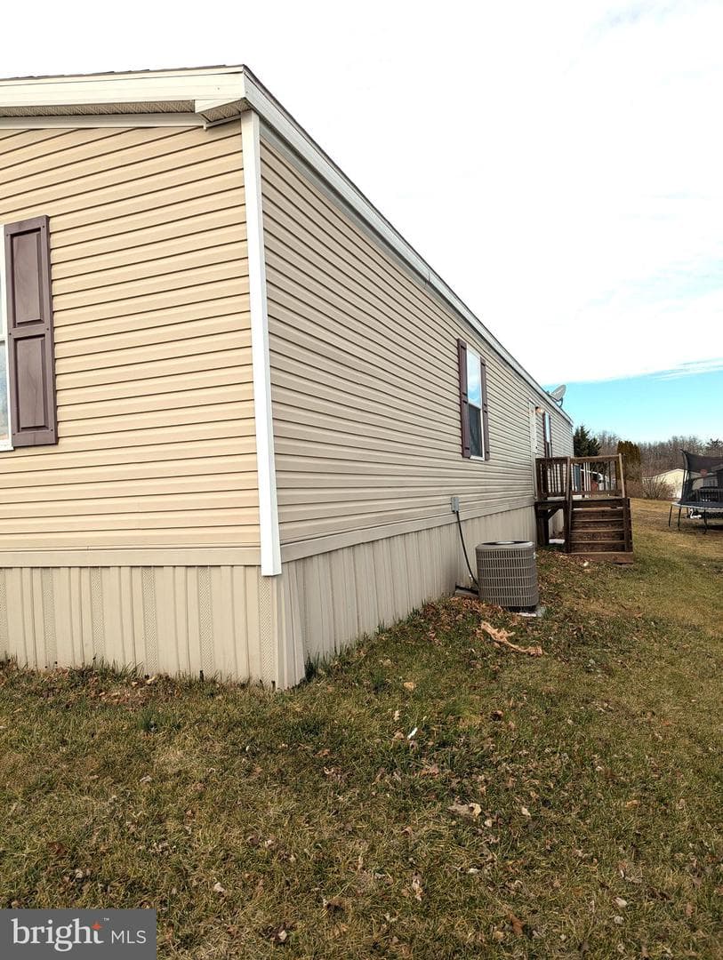 425 Ardmore Lane photo 2