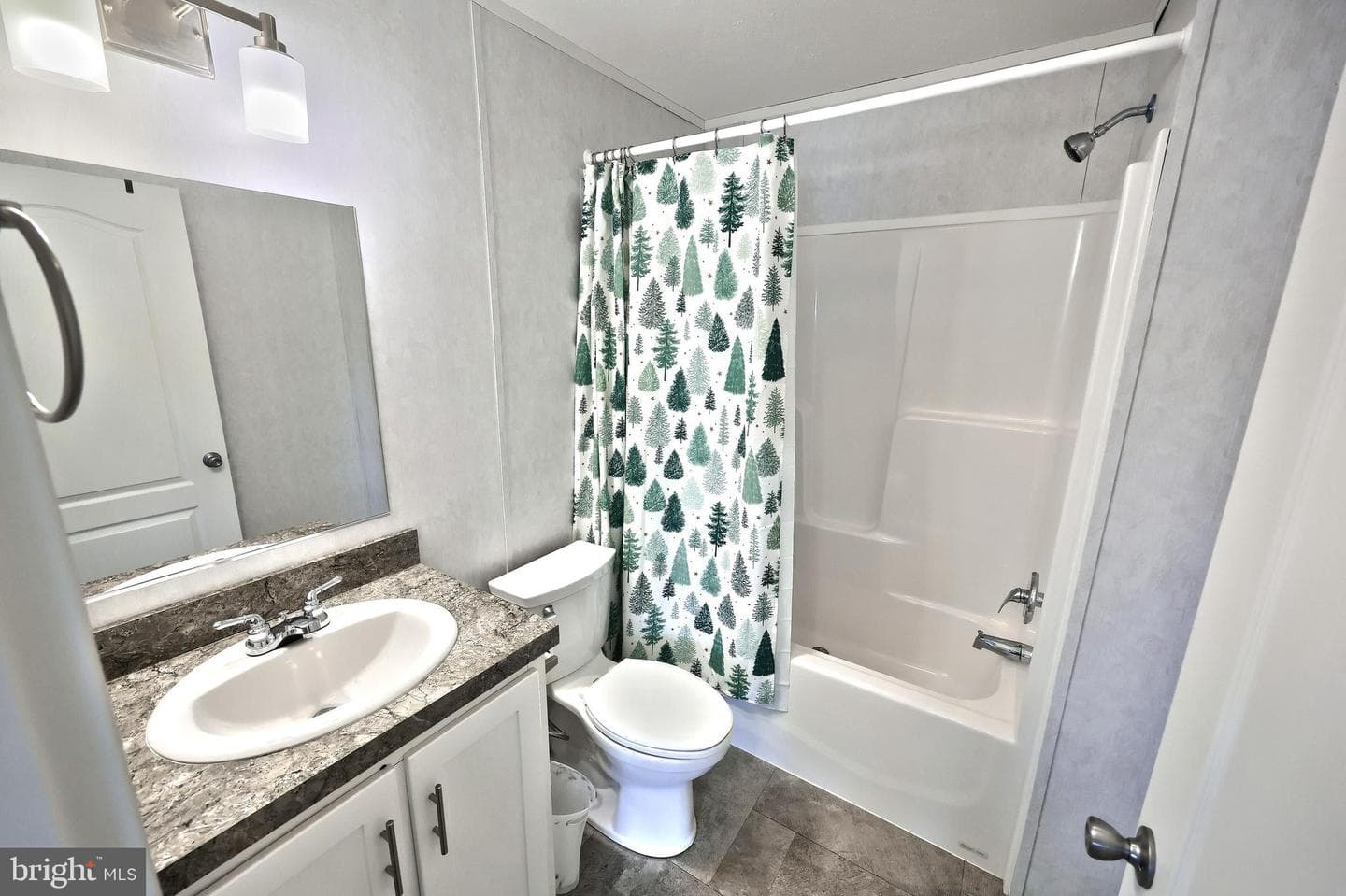 233 Eagle Drive photo 24