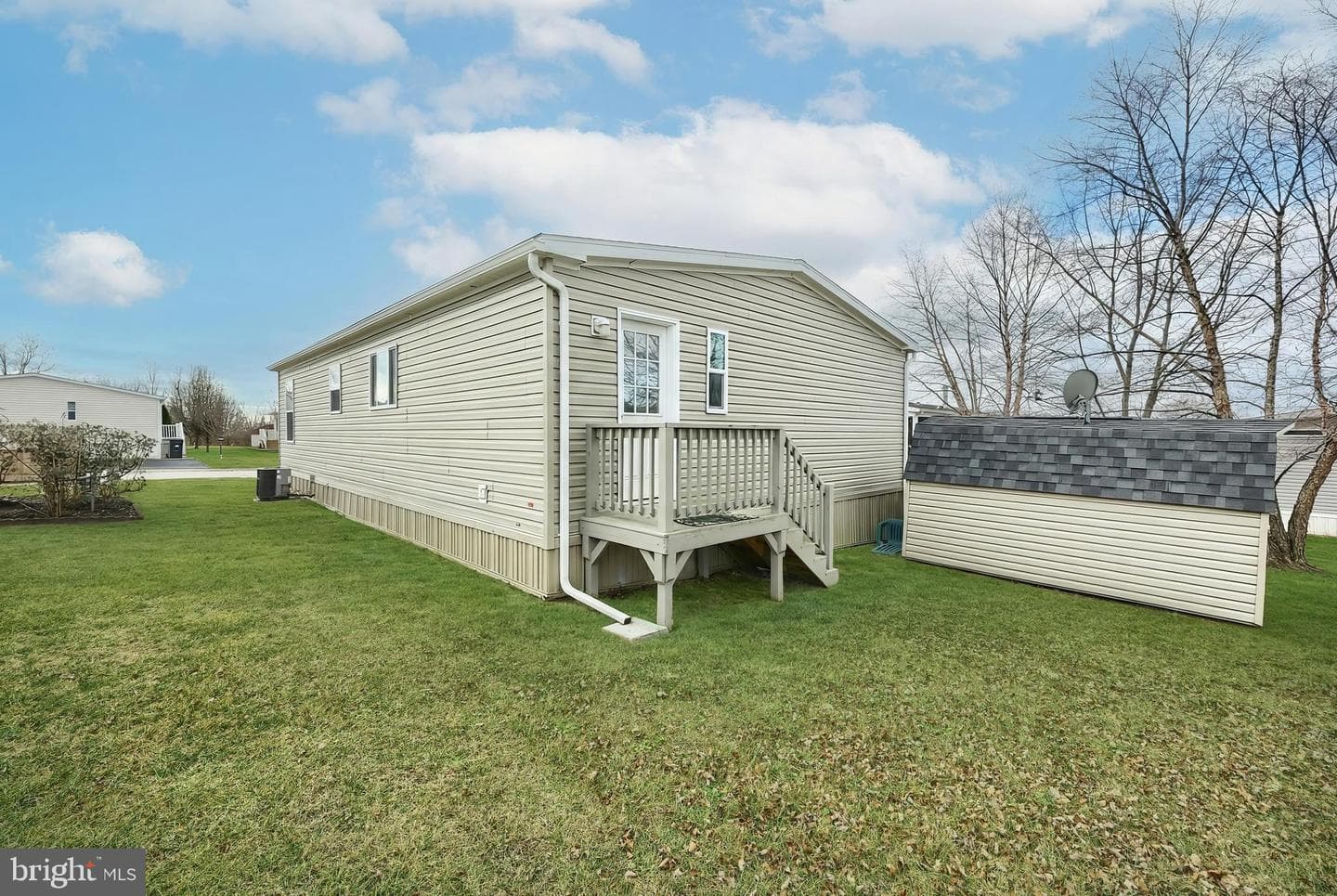 233 Eagle Drive photo 7