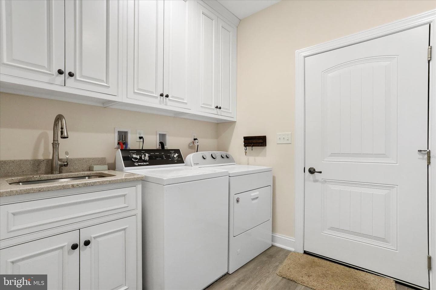 41 Smith Circle photo 27