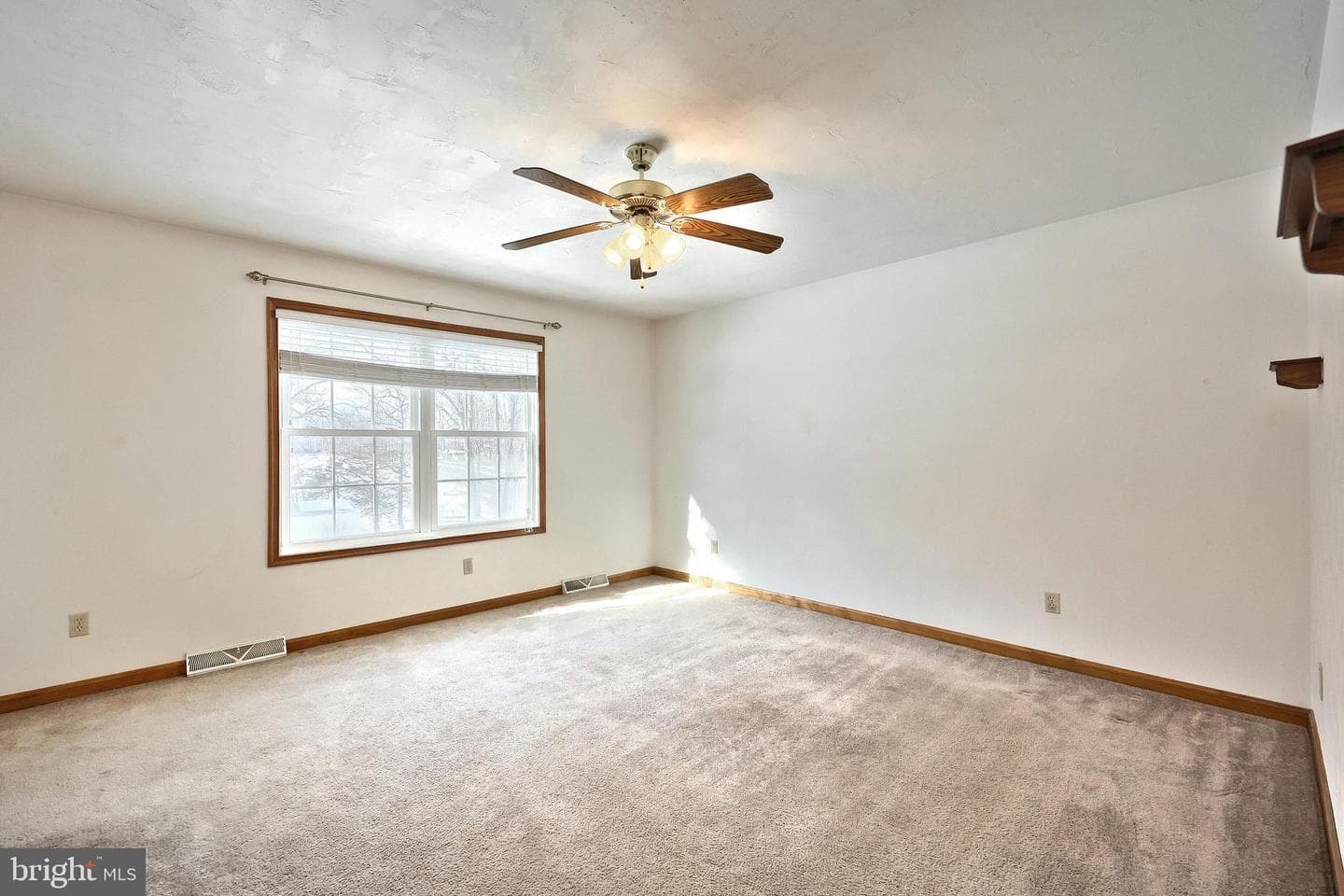 9 Wheatland Drive photo 19