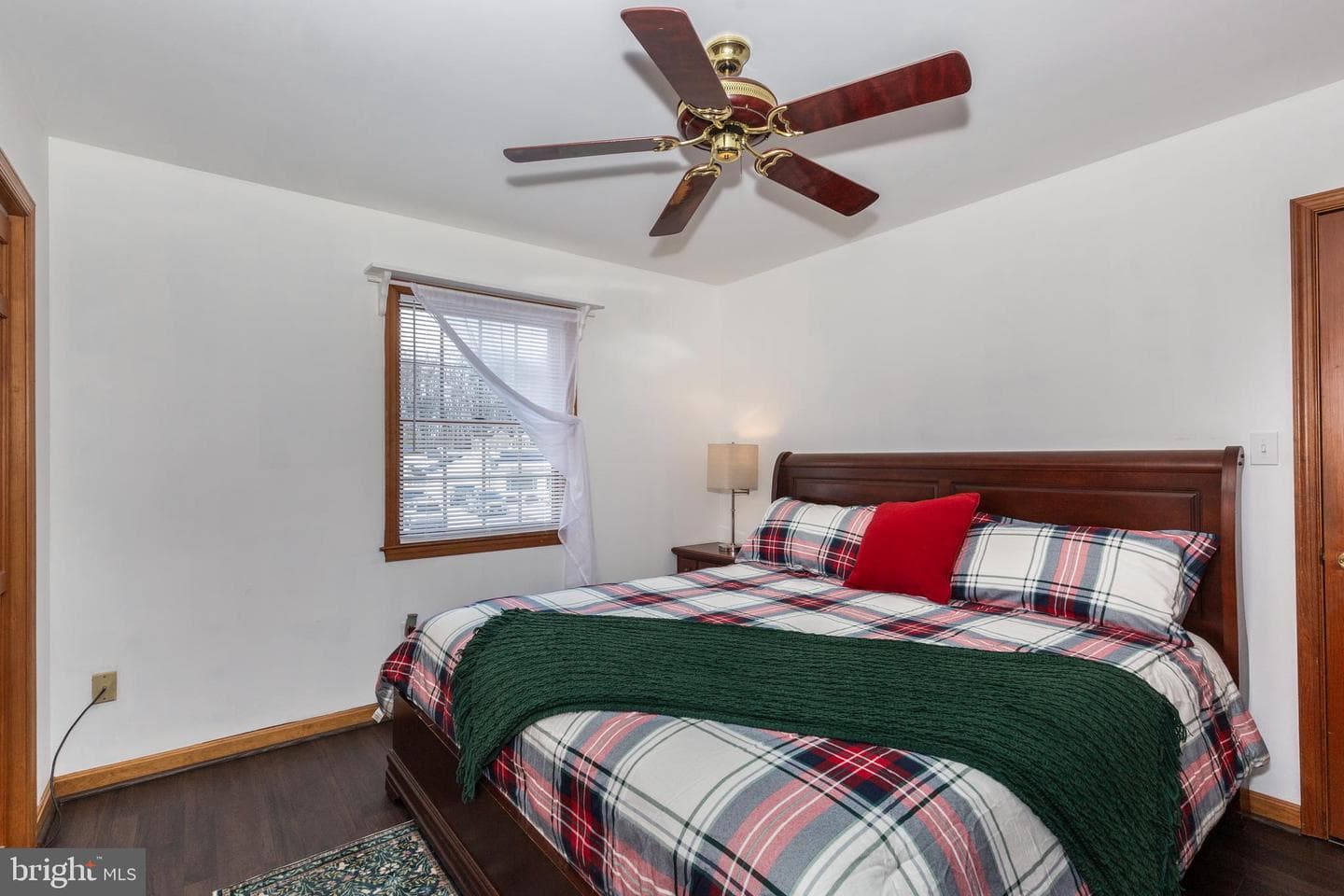 720 W Myrtle Street photo 17