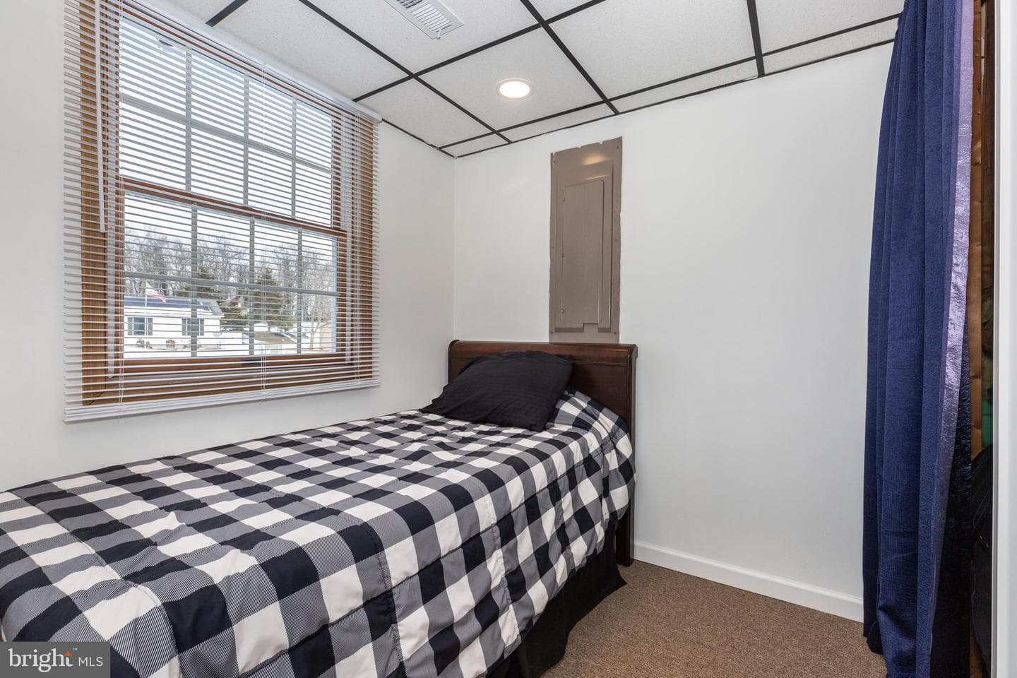 720 W Myrtle Street photo 34