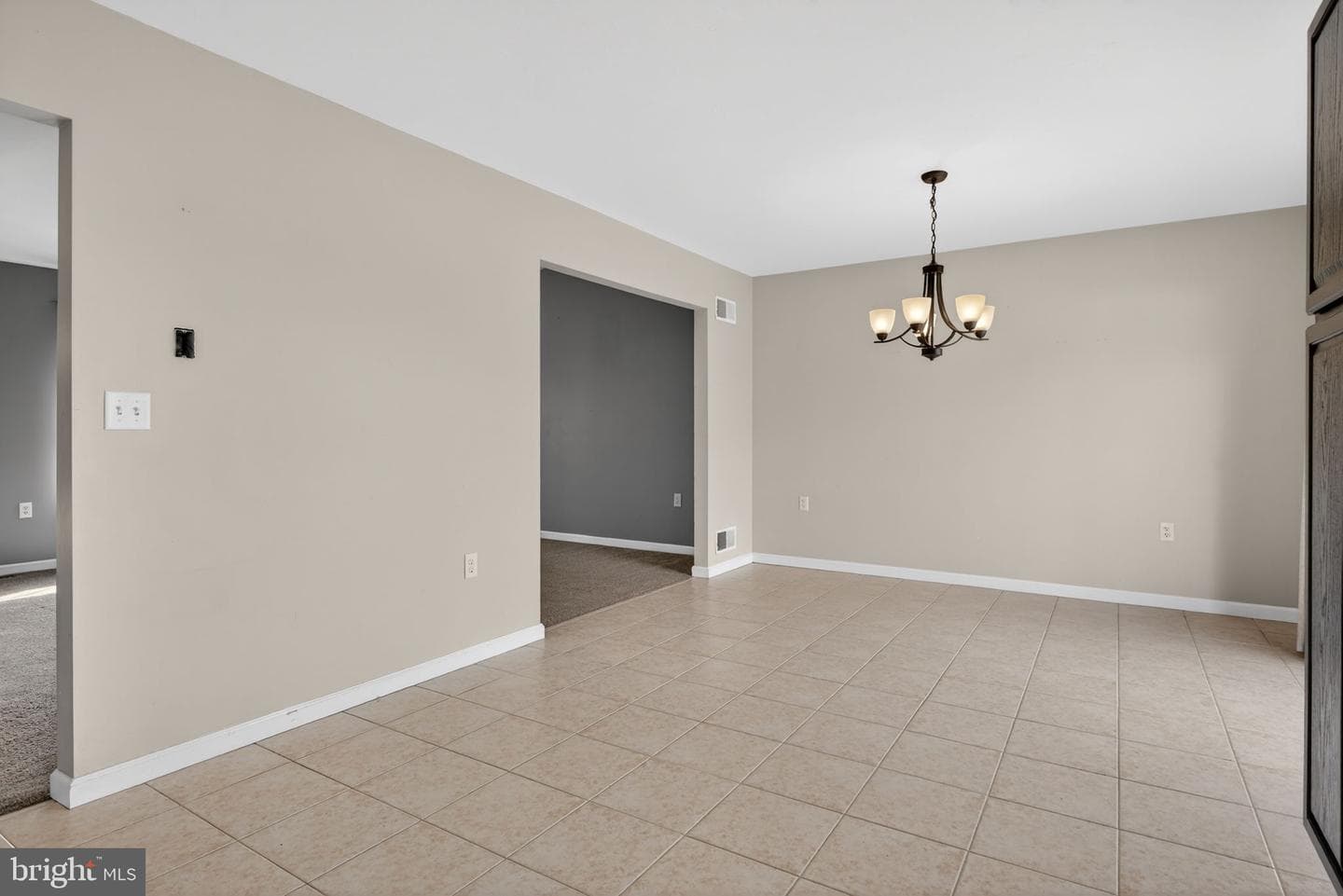 37 Pleasanton Drive photo 12