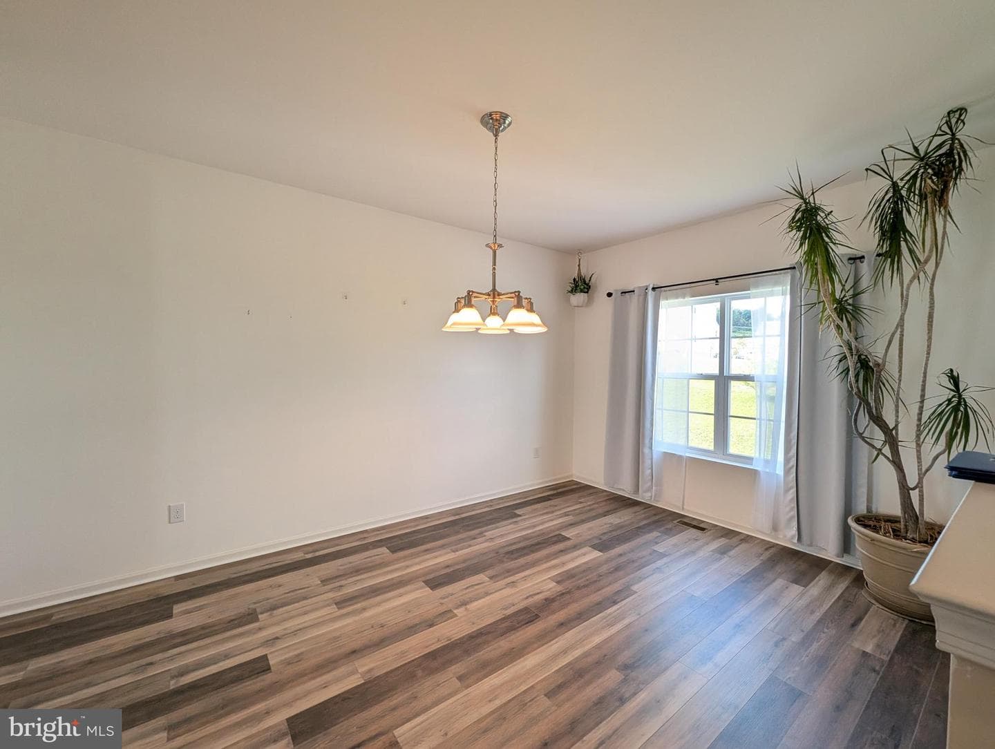9 W Imperial Drive photo 26