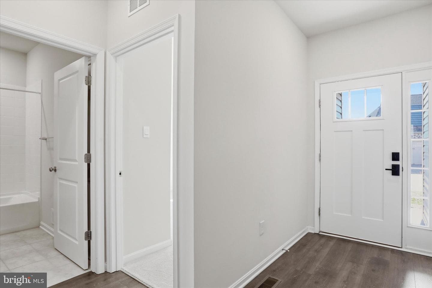 101 Brookside Lane photo 4