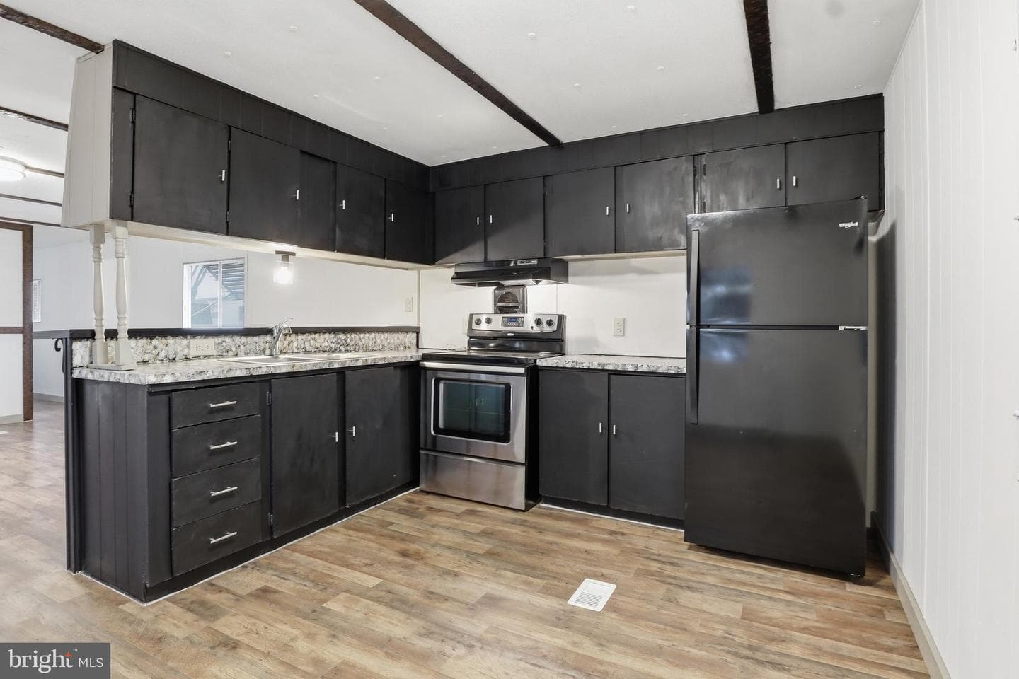 55 Walker Avenue photo 12