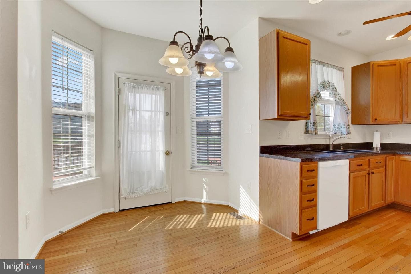 1 Dinwiddie Court photo 16